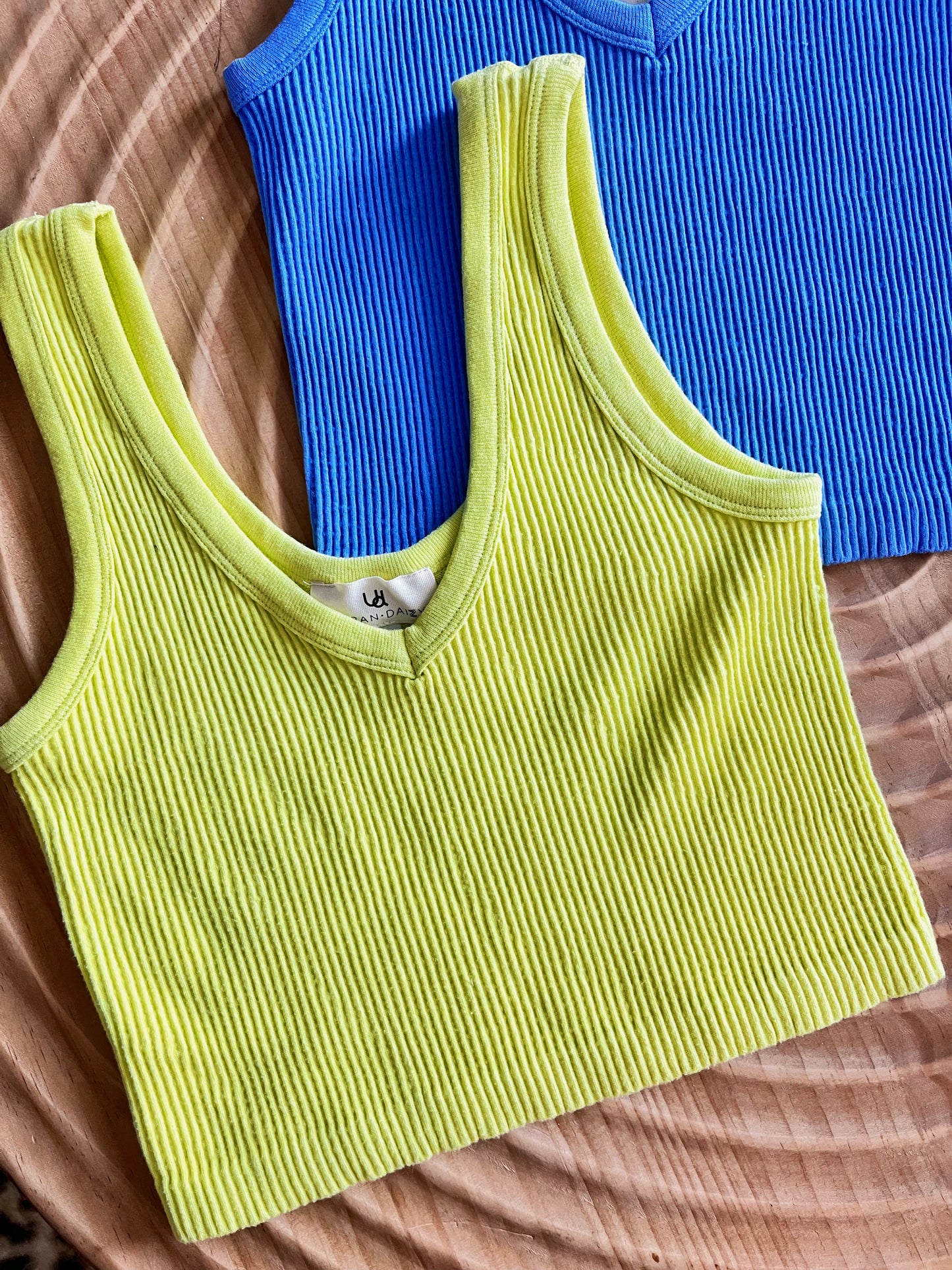 Seamless Style Tanks