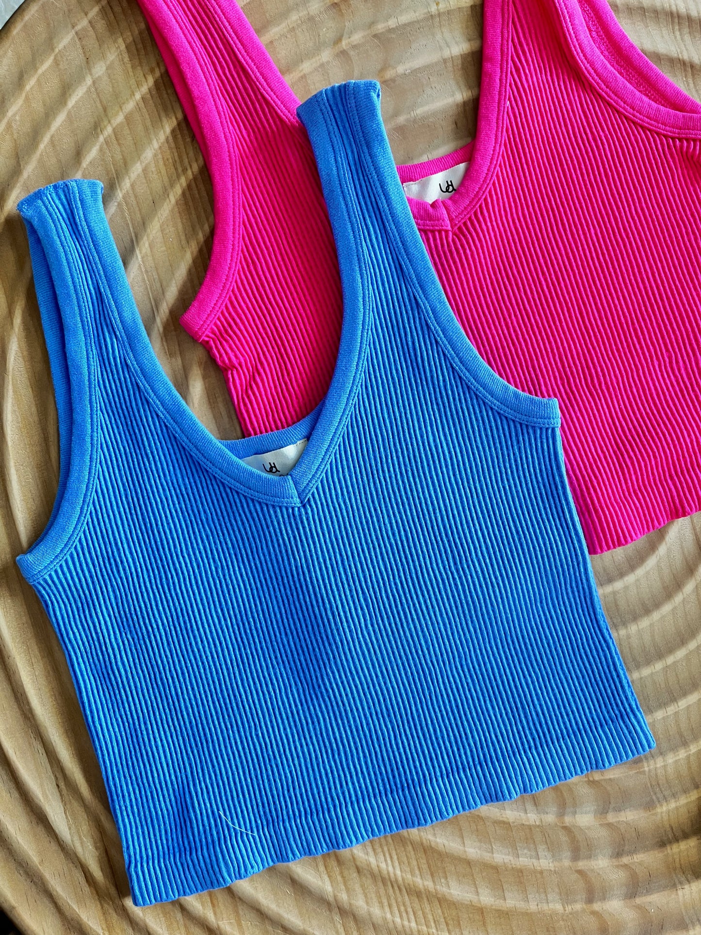 Seamless Style Tanks