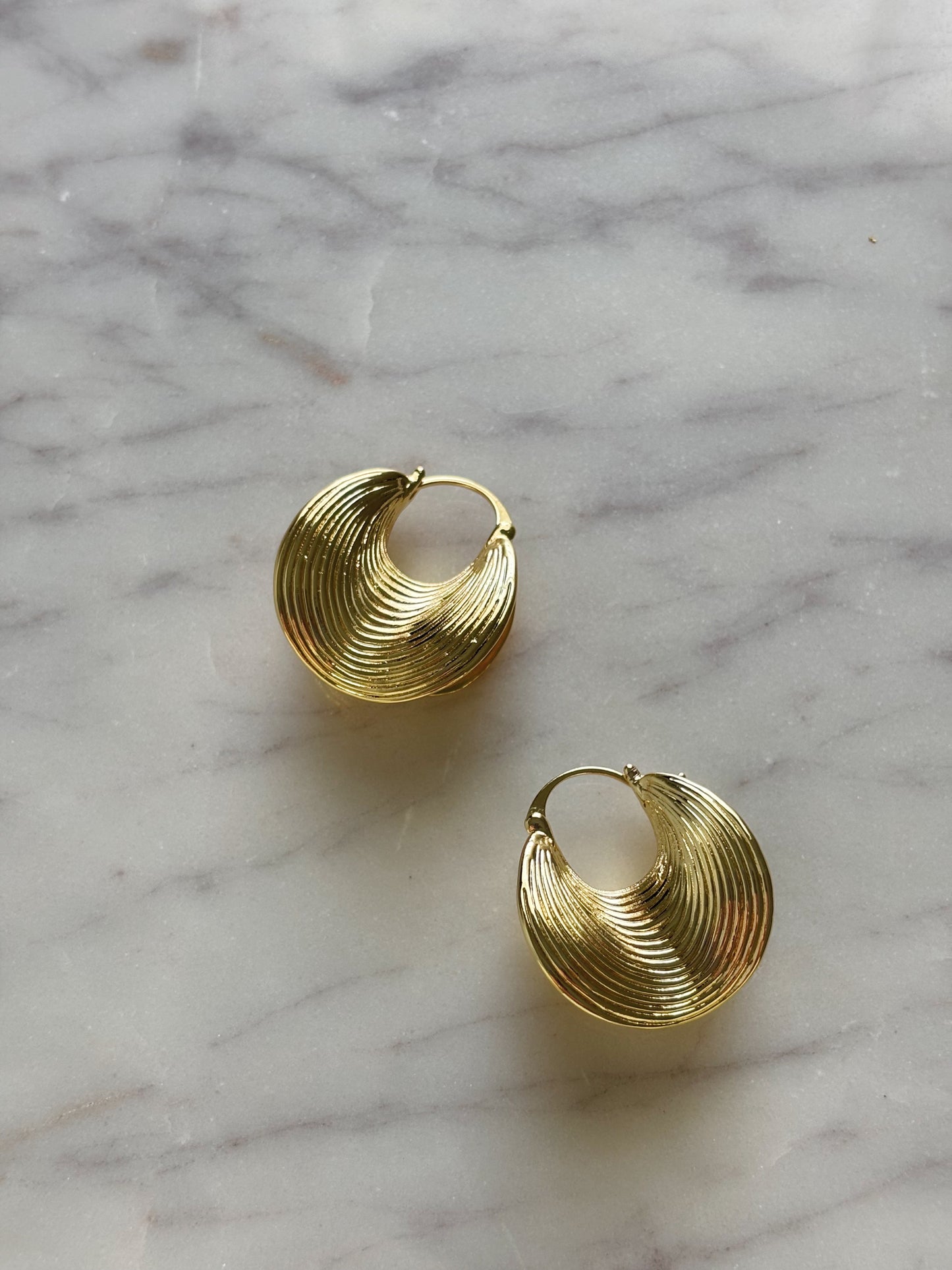 Maya Hoops