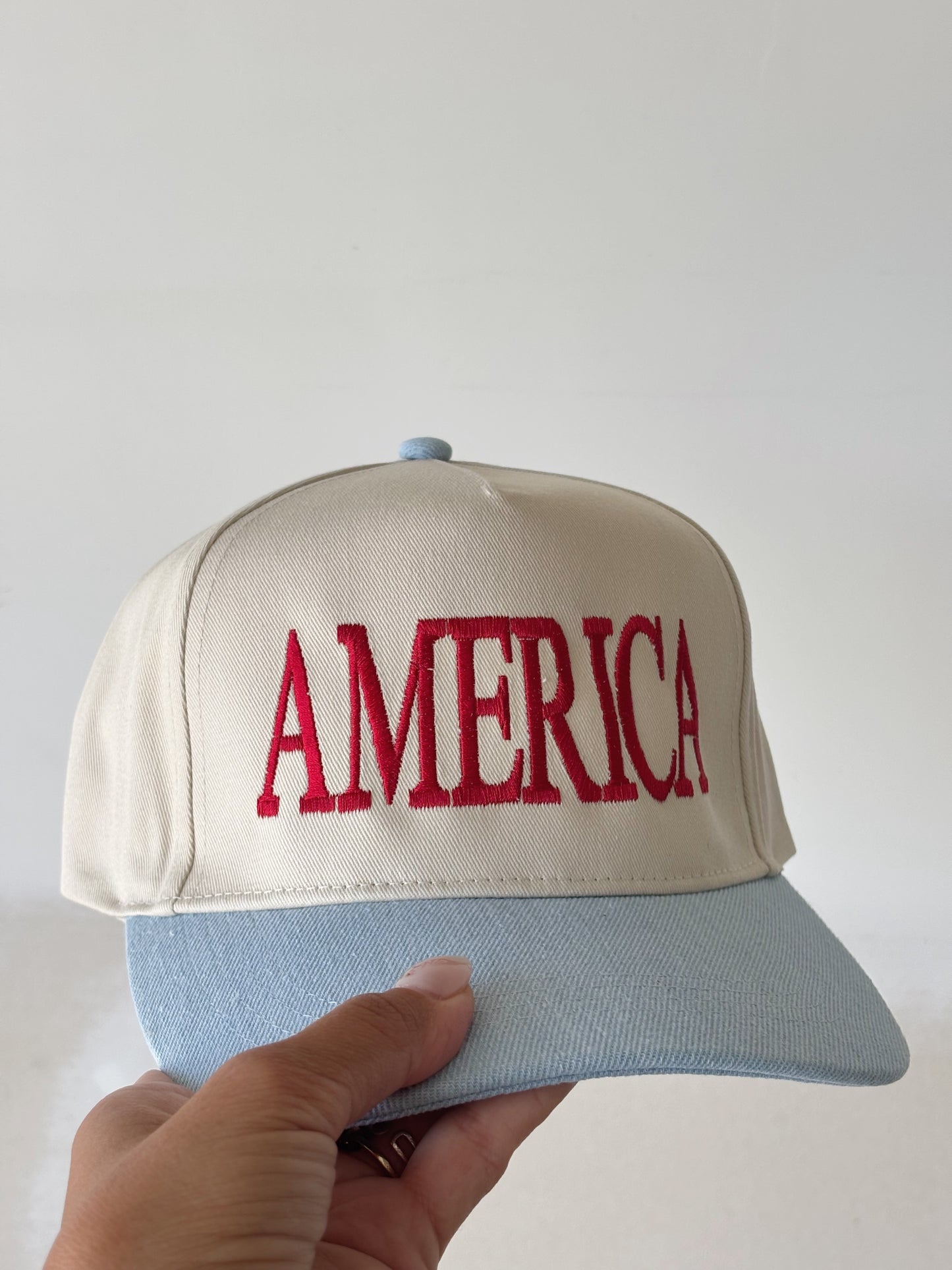 TRUCKER STYLE HATS